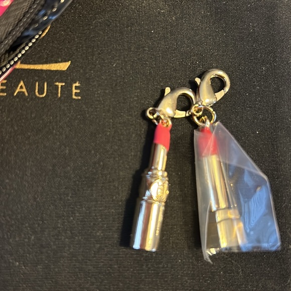 Authentic YSL heart shaped pink zipper pouch complete with lipstick charms pouch - Picture 3 of 8